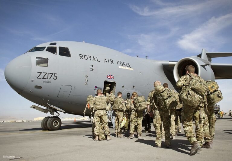 US leaves Afghanistan while leaving Afghans at a crossroad