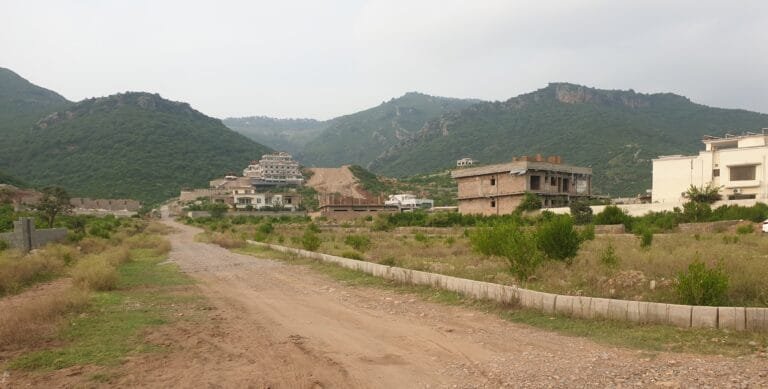 Illegal construction continues in Islamabad’s Margalla Hills