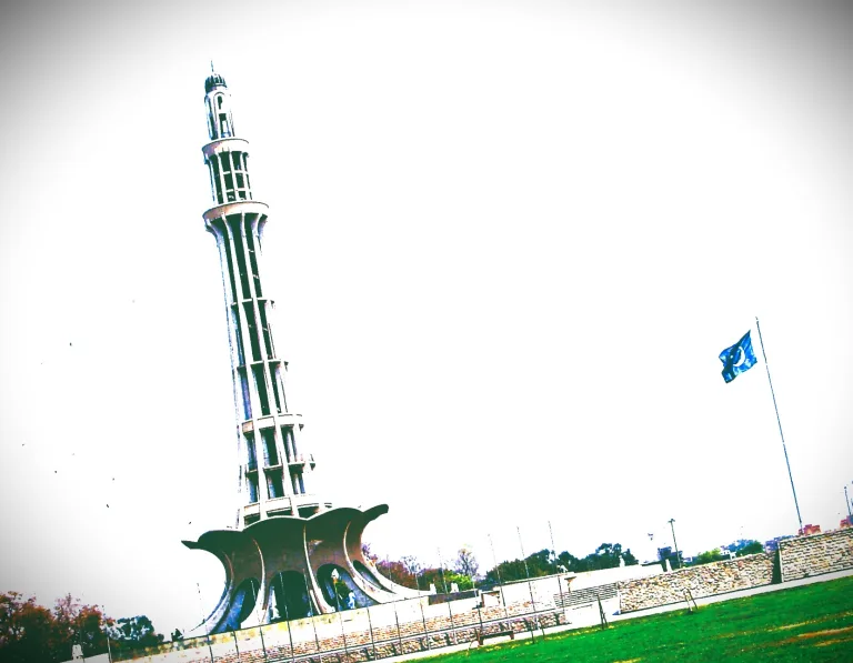 Is Pakistan’s politics becoming a big mess?