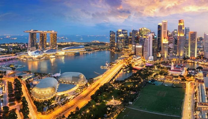 Singapore: Global Business Hub with 244,000 Millionaires & 30 Billionaires