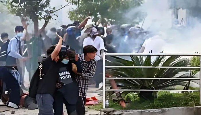 Unrest in Nepal Kills at Least 19 Amid Social Media Shutdown