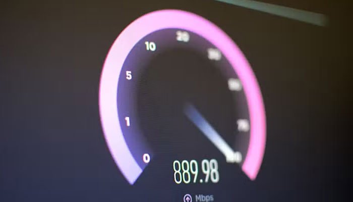 Global Internet Speed Rankings 2025: Singapore Tops, Pakistan Still Catching Up